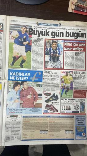 FOTOMAÇ SPOR GAZETESİ - TURKISH NEWSPAPER - DOĞUM GÜNÜ HEDİYESİ  - EKSİKSİZ TAM TAKIM GAZETE - 23 HAZİRAN 2002 PAZAR  ÜMİT DAVALA -İLHAN MANSIZ-RÜŞTÜ REÇBER-ALPAY ÖZALAN-BÜLENT KORKMAZ - FATİH AKYEL - ERGÜN PENBE - TUGAY KERİMOĞLU - EMRE BELÖZOĞLU - YILDIRAY BAŞTÜRK - HASAN ŞAŞ - HAKAN ŞÜKÜR - ŞENOL GÜNEŞ - EL HADJI DIOUF - BRUNO METSU - CELAL DOĞAN - ARIEL ORTEGA - NİHAT KAHVECİ - SİMAO  TÜRKİYE TARİH YAZDI: SENEGAL’İ İLHAN MANSIZ’IN ALTIN GOLÜYLE 1-0 YENEREK YARI FİNALE YÜKSELDİ - ÜMİT DAVALA ORTALADI, İLHAN VURDU, BİR ÜLKE SOKAĞA DÖKÜLDÜ - METSU: “ÇOK KALİTELİ BİR TÜRK TAKIMINA KARŞI KAYBETTİK” - DIOUF: “GALİBİYETİ HAK ETTİLER” - TÜRKİYE DÜNYANIN EN İYİ 4 TAKIMI ARASINDA - BREZİLYA İNGİLTERE’Yİ YENEREK YARI FİNALDE, ALMANYA ABD’Yİ ELEDİ- TÜRKİYE’NİN YARI FİNALDEKİ RAKİBİ BREZİLYA-ORTEGA BUGÜN İSTANBUL’DA, FENERBAHÇE’YE RESMEN İMZA ATIYOR-İLHAN MANSIZ ALTIN GOL POSTERİ-MİLLİ TAKIM POSTERİ-YARI FİNALDEYİZ İLHAN MANSIZ POSTERİ-MİLLİLER KAPAK POSTERİ