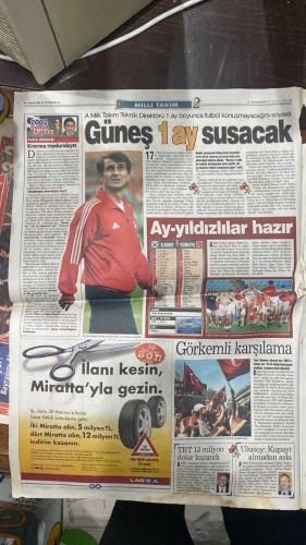 FOTOMAÇ SPOR GAZETESİ - TURKISH NEWSPAPER - DOĞUM GÜNÜ HEDİYESİ  - EKSİKSİZ TAM TAKIM GAZETE -29 HAZİRAN 2002 CUMARTESİ  ELVIR BALİÇ - BURAK ELMAS - FATİH TERİM - HASAN ŞAŞ - ERGÜN PENBE - HAKAN ŞÜKÜR - HAKAN ÜNSAL - OKAN BURUK - ÜMİT DAVALA - RÜŞTÜ REÇBER - ALPAY ÖZALAN - BÜLENT KORKMAZ - YILDIRAY BAŞTÜRK - EMRE BELÖZOĞLU - ŞENOL GÜNEŞ - AZİZ YILDIRIM - ARIEL ORTEGA - REVIVO - GILBERTO SILVA - NİHAT KAHVECİ - SİMAO - HALUK ULUSOY  TÜRKİYE GÜNEY KORE İLE ÜÇÜNCÜLÜK MAÇINDA: “HAYDİ TÜRKİYE ŞEREF KÜRSÜSÜNE” - MAÇ BUGÜN 14.00’TE DAEGU’DA, HAKEM KUVEYT’TEN MANE - HAKAN ÜNSAL VE OKAN BURUK İLK 11’DE, HAKAN ŞÜKÜR FORVETTE - BREZİLYA-ALMANYA FİNALİ YARIN YOKOHAMA’DA - ELVIR BALİÇ GALATASARAY’A İMZA ATTI, “KEFEN GİYERİM, CİMBOM FORMASI GİYMEM” SÖZLERİNİ İNKAR ETTİ - BALİÇ’E 3+1 YILLIK SÖZLEŞME VE YILLIK 1 MİLYON DOLAR GARANTİ - GALATASARAY BREZİLYA’DAN FABIO PINTO VE FELIPE’Yİ GETİRİYOR - FATİH TERİM: “İLK BOMBA BENİM” - PSG’DEN ALEX İÇİN GÖRÜŞMELER SÜRÜYOR - MİLLİ TAKIM POSTERİ TAM SAYFA