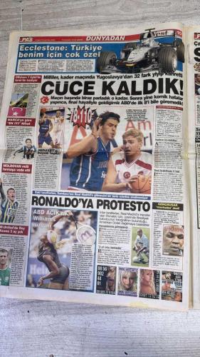 PAS SPOR GAZETESİ - 05 EYLÜL 2002 - FENER Sambacı mı  - KANARYA'YA REVİVO MÜJDESİ  - SUSUN ARTIK  - FENER ÖZEL TARİFE GİDECEK  - MİLLİ YASAK  - ERGÜN'ÜN EYLÜL'Ü  - FELİPE İSYANI  - BELKİ DÖNERİM  - SAĞ ŞERİDİ BOŞALTIN  - BASKETBOL İÇİN KARAR HAFTAYA  - CANAYDIN'A BASKI  - CHRİSTİAN'DAN PAF'LARA DÖRT GOL  - SOLNA PİTBULL GİBİDİR  - HAZIR  - İNANCIN ZARAFETİ  - UHRİN TAM BİR KURTTUR  - SERGİO İDDİALI  - BURNUMDA TÜTÜYOR  - BENSİZ DE YENERLER  - MİLLİ FORMA BAŞKA  - DEVLER UTANDIRDI  - KADIKÖY'DE ŞAŞIRACAKLAR  - GÜZİDE BİR SPOR AŞIĞI  - ÇEKİCİ GÜZEL VE YETENEKLİ  - DERSİMİZ SLOVAKYA  - MİLLİLER STRES ATTI  - SAMSUNSPOR'DA REVİZYON KAPIDA  - ELAZIĞ'DA BULAK ÇIKMAZI  - DENİZLİ'DE HATA YAPAN YANACAK  - FENER DÜŞÜNSÜN  - HADİ TÜRKMEN  - ORTEGA  - ÖZDEMİR  - JOHNSON  - ABDULLAH  - APO  - CELALETTİN BİLGİÇ  - REVİVO  - YUSUF  - CEYHUN  - TUNCAY  - ÜMİT ÖZAT  - M.DOĞAN  - LORANT  - MİROSLAV STEVİC  - HAKAN  - CEM KARACA  - FATİH  - OGÜN  - ERGÜN  - FELİPE  - TERİM  - SERGİO ALMAGUER