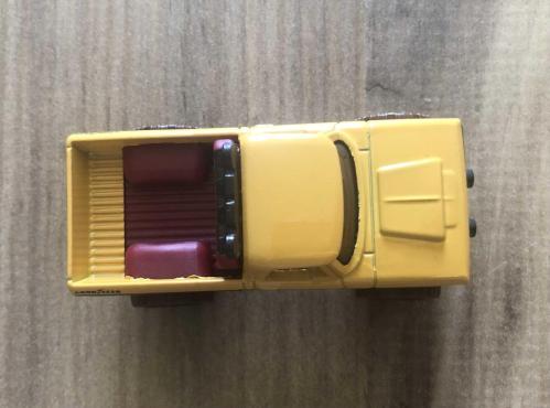Hot Wheels / '70 Dodge Power Wagon