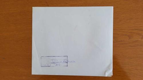 TÜRKİYE CUMHURİYETİ ESKİ SAĞLIK BAKANI YILDIRIM AKTUNA'NIN AJANS-BASIN FOTOĞRAFI (KAĞIT BASIM) - 21 x 18 cm EBADINDA - YILDIRIM AKTUNA, BİR HASTANEDE HASTA ZİYARETİ YAPARKEN