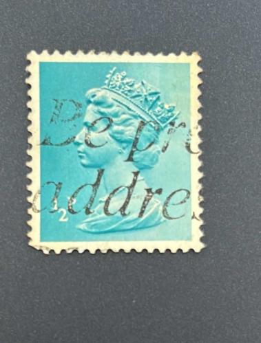 İngiltere Pulu - England Stamp -  Postadan Geçmiş Pul Filateli - DAMGALI -KRALİÇE II. ELIZABETH TEMALI PUL,  1/2 PARA - YABANCI PULLAR -NOSTALJİK DOĞUM GÜNÜ HEDİYESİ