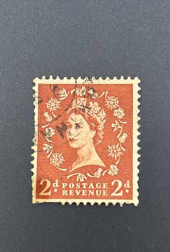 İngiltere Pulu - England Stamp -  Postadan Geçmiş Pul Filateli - DAMGALI -KRALİÇE II. ELIZABETH TEMALI PUL,  2 PARA - YABANCI PULLAR -NOSTALJİK DOĞUM GÜNÜ HEDİYESİ
