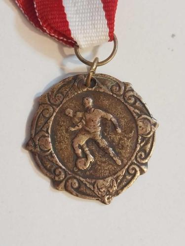 Futbol Hatıra Madalyon,  Pirinç  Futbolcu Görselli  Madalyon..