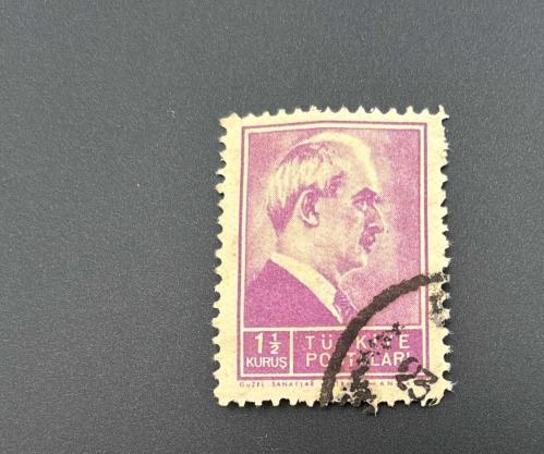 Türk Pulu - Turkish Stamp -  Postadan Geçmiş Pul Filateli -  DAMGALI - İSMET İNÖNÜ TEMALI PUL, 1 1/2 KURUŞ - Türkiye Cumhuriyeti - NOSTALJİK DOĞUM GÜNÜ HEDİYESİ