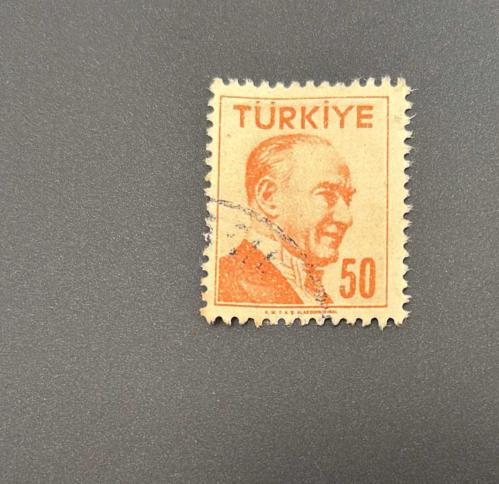 Türk Pulu - Turkish Stamp -  Postadan Geçmiş Pul Filateli - DAMGALI - ATATÜRK TEMALI PUL, 50 PARA - Türkiye Cumhuriyeti - NOSTALJİK DOĞUM GÜNÜ HEDİYESİ