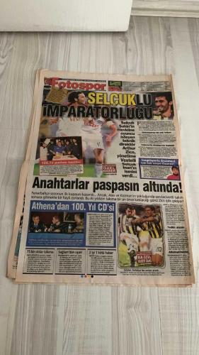 FOTOSPOR SPOR GAZETESİ - TURKISH NEWSPAPER - DOĞUM GÜNÜ HEDİYESİ  - EKSİKSİZ TAM TAKIM GAZETE -  16 OCAK 2007 SALI  SEYDOU KEITA – ÖZHAN CANAYDIN – GERHARD REHBERG – HAMİT ALTINTOP – ERİK GERETS – ALEX DE SOUZA – MATEJA KEZMAN – ZICO – SELÇUK İNAN – ERCÜMENT – AZİZ YILDIRIM – NIHAT ÖZDEMİR – ENDER ALKAYA – ATHENA – GÖKHAN ÖZOĞUZ – HAKAN ÖZOĞUZ – ETHEM KAVUKÇU – FATİH TÜRKER – NAZMİ ALKIŞ – SERDAR GÜÇLÜ – HÜSEYİN ÇAĞLAR – ŞİNASİ SERÇE – FAİK ÇETİNER – HAYRİ ÜLGEN – ERTUĞRUL SAĞLAM  GALATASARAY: SCHALKE BAŞKANI GERHARD REHBERG: “HAMİT SEZON SONU GELECEK” – ÖZHAN CANAYDIN İLE GÖRÜŞME – ERİK GERETS: “SEYDOU KEITA TAM BİR JOKER, BİZE ŞAMPİYONLUĞU GETİRİR” – PSG SONG İÇİN 2 MİLYON EURO TEKLİF ETTİ – MONDRAGON: “ERGÜN TÜRKİYE’NİN EN İYİ SOL AYAĞI” – UĞUR UÇAR: “GERETS BENİ TANIMIYOR” – SABRİ SAROĞLU’NA İTALYAN VE ALMAN KULÜPLERİNDEN TEKLİF.  FENERBAHÇE: ANTALYA CUP’TA DEN HAAG’I 4-1 YENDİ (TÜMER, EDU 2, SEMİH) – FİNALDE COTTBUS İLE KARŞILAŞACAK – ALEX VE KEZMAN’IN YOKLUĞU TAKIMI ZORLADI – ZIC
