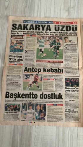 FOTOSPOR SPOR GAZETESİ - TURKISH NEWSPAPER - DOĞUM GÜNÜ HEDİYESİ  - EKSİKSİZ TAM TAKIM GAZETE -   29 OCAK 2007 PAZARTESİ  BOBO – NOBRE – RICO – YILDIRIM DEMİRÖREN – FATİH TÜRKER – SİNAN ENGİN – HAYRİ ÜLGEN – ZAFER ÖĞER – ADNAN POLAT – HASAN ŞAŞ – ÜMİT KARAN – HAMİT ALTINTOP – SEMİH HAZNEDAROĞLU – ÖZHAN CANAYDIN – CARRUSCA – SAŞA İLİÇ – JAVIER CLEMENTE – MONDRAGON – TOMAS – YAKUP SEVİNDİK – ŞİNASİ SERÇE – HÜSEYİN ÇAĞLAR – AZİZ YILDIRIM – APPIAH – EDU – UĞUR BORAL – SERDAR KULBİLGE – TUNCAY ŞANLI  FENERBAHÇE: ERCİYESSPOR MAÇINDA SON DAKİKADA BERABERLİK – ZICO’NUN DİLİ SÜRÇTÜ, ELEŞTİRİLER ARTTI – SERKAN VE APPIAH KAVGAYI BARIŞA ÇEVİRDİ – EDU VE UĞUR: “ARKADAŞLIK ÜST DÜZEYDE” – VOLKAN’IN YEDİĞİ GOL SONRASI KUPADA KALECİ SERDAR KULBİLGE OYNAYABİLİR – TUNCAY VE APPIAH’IN FORMSUZLUĞU ELEŞTİRİ KONUSU – KEZMAN: “100. YILA ADIMI YAZDIRMALIYIM.”  GALATASARAY: ANKARASPOR’U 2-0 YENDİ – GOLLER HAKAN ŞÜKÜR VE SABRİ’DEN – PUAN FARKI 5’E İNDİ – ÜMİT KARAN: “HER YERDE VARIM” – ADNAN POLAT: “FENERBAHÇE İ
