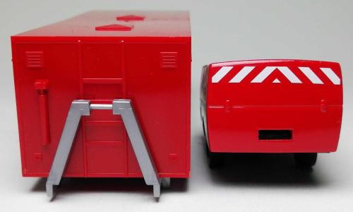 FRANSIZ SOLİDO MARKA İTFAİYE SERİSİ ''FRANSA DEKOMPRASÖR VE YABANCI MADDE TEMİZLEME ARACI'' 1:50 ÖLÇEKLİ METAL GÖVDELİ MODEL ARABA KORUMA PAKETİNDE