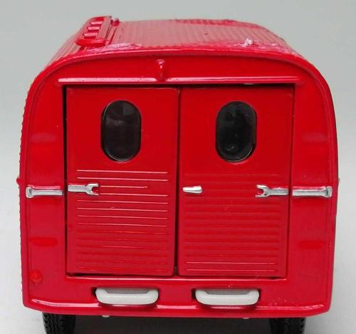 FRANSIZ SOLİDO MARKA İTFAİYE SERİSİ ''FRANSA CİTROEN 2CV CAMIONETTE ACİL MÜDAHALE ARACI'' 1:50 ÖLÇEKLİ METAL GÖVDELİ MODEL ARABA KORUMA PAKETİNDE