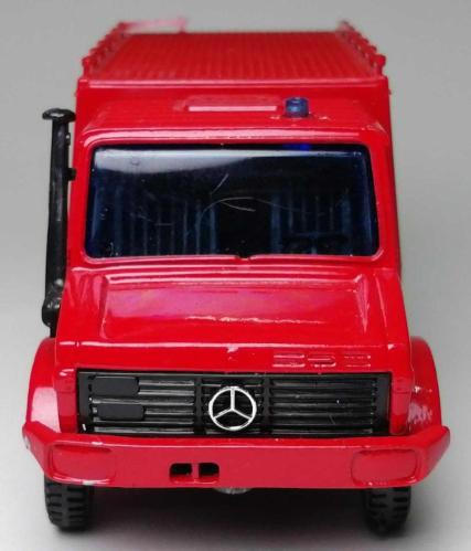 FRANSIZ SOLİDO MARKA İTFAİYE SERİSİ ''FRANSA MERCEDES UNIMOG'' 1:60 ÖLÇEKLİ METAL GÖVDELİ MODEL ARABA KORUMA PAKETİNDE