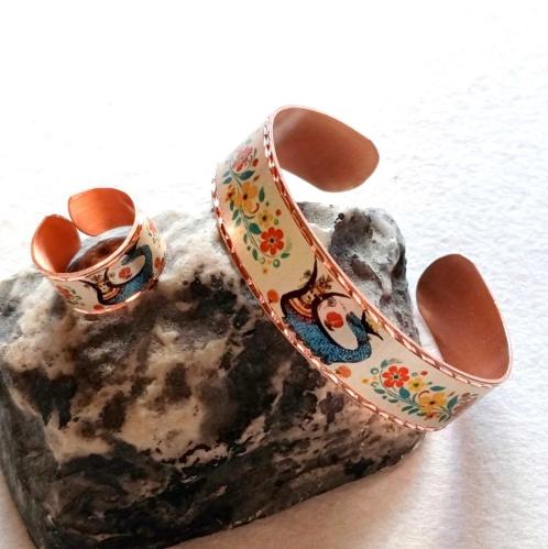 Bakır el işçilikli lüks bilezik ve Yüzük Set - İnce dar model BLZYZK-50 Kelepçe Oval Form . ŞAHMARAN Takı kutusunda gönderilecektir. Fabrikasyon değildir. Lüks kalitedir.
