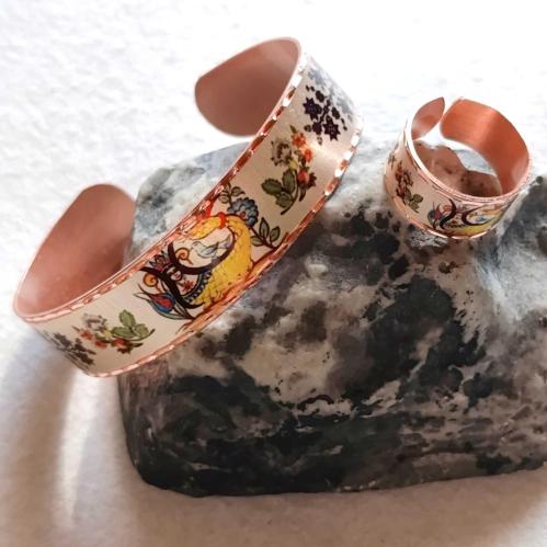 Bakır el işçilikli lüks bilezik ve Yüzük Set - İnce dar model BLZYZK-51 Kelepçe Oval Form . ŞAHMARAN Takı kutusunda gönderilecektir. Fabrikasyon değildir. Lüks kalitedir.