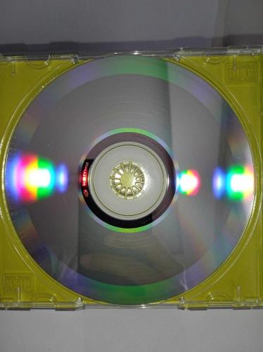 Cd Volkan Konak Mora albümü. Orijinal. Disk ve kartonet tertemiz. Sorunsuz çalışıyor. Koleksiyonluk