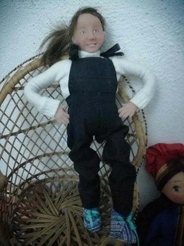 EL YAPIMI NEŞELİ BEBEK ÇOK DEĞİŞİK BİR KARAKTER BOY 30 CM AYAKKABILI