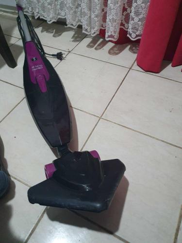 King elektrik süpürgesi  çalışıyor.