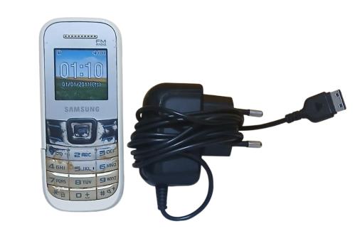 Samsung GT-E1205T Antika Tuşlu Cep Telefonu