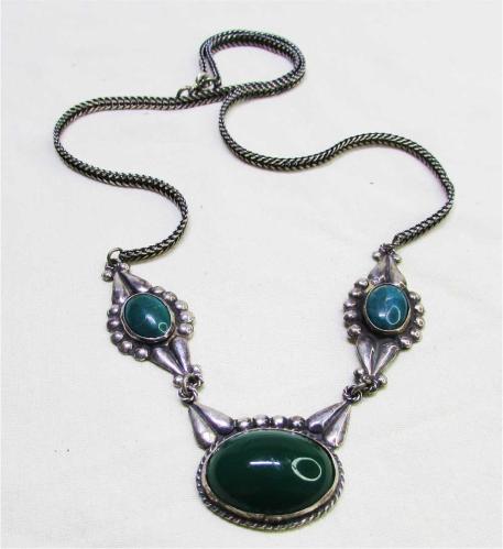 ViNTaGe YEŞİL AKİK TaŞLı GENİŞ GÜMÜŞ KOLYE.....925 AYAR