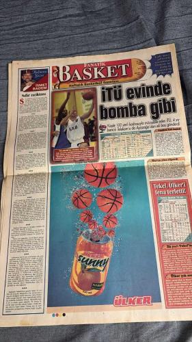 FANATİK BASKET HAFTALIK BASKETBOL GAZETESİ TURKISH NEWSPAPER - DOĞUM GÜNÜ HEDİYESİ  - TAM TAKIM EKSİKSİZ GAZETE 23-29 KASIM   - 2004  - 417 -  MÜJDEEE! MAÇLAR ATV'DE - EFSANELER GERİ DÖNDÜ - BAYANLARDA DA DERBİ FENER'İN - FANATİK BASKET - ÇOK BÜYÜKSÜN - BİR AYDIN ÖRS KLASİĞİ - SAN-LACİVERT ŞÖLEN - TÜRK TELEKOM'UN PROBLEMİ SAVUNMA - SALYERS VE VARDA - BEŞİKTAŞ MERAPU KRİZİ GEÇİRDİ - CHARLES KALP - BANVİT'E YENİ YABANCI - SEVİNMEYİ HAKETTİLER - SÜPER SALYERS - EL AMIN YETMEDİ - MÜCADELE SÜPERDİ - KRİTİK HAMLE - ADLARINA YAKIŞTI - 'HAZIR DEĞİLDİK' - EKRANLARDA BASKETBOL - ÇARLİ'NİN GÖR DEDİĞİ - JBL PANORAMAS EN İYİ TAKIM - BASKETBOLDA İLKLERİN HAFTASI - MURAT AKBAŞ - AYDIN ÖRS - MRSIÇ - ÖMER - CEM ATAREYOĞLU - SALYERS - MRSIC - MEHMET BATURALP - ÜMİT AVCI - VARDA - CHARLES - MURATCAN - MARİUS JUMALUS - MARC SALYERS - EL AMIN - İHSAN BAYÜLKEN - L. MEHMET PALABIYIK - ERDENAY - PERER - ONAN - BRİAN BODDICKER - STRULLE CHANLAR - TAGAY - KHADİJAN - DİLEK - AYDIN DOĞAN - HANZADE DOĞAN -