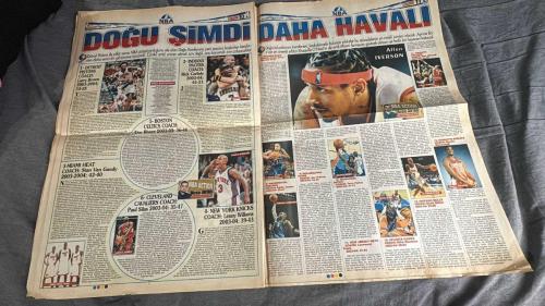 FANATİK BASKET HAFTALIK BASKETBOL GAZETESİ TURKISH NEWSPAPER - DOĞUM GÜNÜ HEDİYESİ  - TAM TAKIM EKSİKSİZ GAZETE  26 EKİM - 1 KASIM   - 2004  - 413 -BANVİT KENDİNE GELDİ  - CUMHURBAŞKANLIĞI KUPASI  - 4 ÇEKER ÜLKER!  - ALKIŞLARIMIZ KIZLARIMIZA  - TUBORG FIRTINA GİBİ  - CUMHURİYET TURNUVASI  - KEMAL TUNÇERİ İTÜ'DE  - HEDEFİMİZ KÜÇÜLMEDİ  - FENER  - SEÇİM SAÇMALIKLARI  - ÇARLİ'NİN GÖR DEDİĞİ  - DERBİNİN 'KARTAL'I  - VE DERBİLER  - AHMET'İN İŞİ ZOR  - FENER'E DEV TAKVİYE  - BU LİG İZLENİR  - EFES GÜLE OYNAYA ASLAN'DAN ÇIT ÇIKMADI  - BEŞİKTAŞ YİNE SÜPER  - ISPARTALI KANARYA  - KEREM GÖNLÜM  - ATABEYOĞLU  - TURGAY  - SANDERS  - DİGNE ÖZYURT  - KEMAL TUNÇERİ  - DEMİRBİLEK  - TURGAY ÖRME  - ESMERAL  - AYDIN DOĞAN  - İSMET BADEM  - TURGAY TÜYSÜZ  - ATAKAN  - AVCI  - AVNİ ERBOY  - AHMET  - RAVOLKEN  - AYDIN  - TÜRKAY YENER  - KAZİNOSKAS  - VİDAL  - IDİNANDY  - TRİANO  - HİDAYET  - MELO  - BLAİR  - CEM BOLMETEPE  - LARRY BROWN  - RİCK CARLİSLE  - SHAQUİLLE O'NEAL  - ALLEN IVERSON  - STAN VAN GU  -