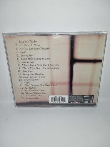 Cd Elvis Presley love songs. Orijinal 1999 Avrupa baskı. Disk 10 üzerinden 9.5 temiz sorunsuz çalışıyor koleksiyonluk