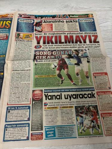 FOTOMAÇ SPOR GAZETESİ - TURKISH NEWSPAPER - DOĞUM GÜNÜ HEDİYESİ  - EKSİKSİZ TAM TAKIM GAZETE- 23 ŞUBAT 2009 SAYI:9 – EMRECİKSİN CARLOS VEDERSON GÖKHAN AZİZ YILDIRIM ALİ KOÇ NEŞET YALÇIN VOLKAN BALLI SEMİH LUGANO JUAN FIGER DEIVID VOLKAN DEMİREL SELÇUK ŞAHİN JOSICO MALDONADO ALİ BİLGİN İLHAN CAN GÜRHAN ROBERTO CARLOS KLEBER – EMRECİKSİN’E ŞANS DOĞDU FENERCELL İÇİN İLK ADIM BURAYA KADAR O EN KÖTÜ SEZONU KİMSEYE PARA YOK LUGANO’YU İKNA TURU NE YAZDILAR ELEBAŞI ALEX ARTIK BİTMİŞTİR 50 MİLYON EURO ÇÖPE GİTTİ KADIKÖY’DE LEFTER DE OYNAR BU KADRO DEFOLUDUR İŞİMİZ ŞİMDİ DAHA ZOR ALEX’E DESTEK GELDİ – FENERBAHÇE SİVASSPOR GENÇLERBİRLİĞİ HACETTEPE ARSENAL BAYERN MÜNİH – FENERBAHÇE 7-0 HACETTEPE FENERBAHÇE 0-1 GENÇLERBİRLİĞİ