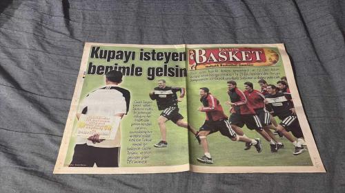 FANATİK BASKET HAFTALIK BASKETBOL GAZETESİ TURKISH NEWSPAPER - DOĞUM GÜNÜ HEDİYESİ  - TAM TAKIM EKSİKSİZ GAZETE  13-19 EYLÜL -  2005  - 459 -  KUPAYI İSTEYEN BENİMLE GELSİN  - BASKET  - HAFTALIK BASKETBOL GAZETESİ  - SAMPİYONLUK  - YENİLMEZ  - SİLAHI: AK47  - BASKETBOL DÜNYASINDAN  - HAREKETLİ GÜNLER  - İSTİKRAR  - MİLLİ TAKIM  - BU KEZ FRANSIZ BİZİZ!  - DÜNYA YILDIZI  - TAKIM GÜÇLENDİ  - YENİLENİR!  - EFES PİLSEN SPOR KULÜBÜ  - MİRSAD SİHİRLİYDİ  - ADIM ADIM TAKİP  - BAYANLAR  - ÖZELLER POTADAN BRONZ ÇIKARDI  - BU KADAR KONTROL PİŞMİŞ TAVUĞUN BAŞINA GELMEDİ!  - COACH TANJEVİC - TANJEVİÇ - ANDREİ KİRİLENKO - TURKAY YENER - BATURALP - BATTAL DURUSEL - MEUNES ATALAYS - PELİN GURCAVDI - LANCE ALLRED - GAY AKIN - NEELL ULGEN - AYDIN DOĞAN - HANZADE DOGAN - IAMET BADEM - TOMAZ ATAKAN - TUGAY TÜYSÜZ - EMİRHAN ŞEKER - CAN UYGUÇ - ÜMİT AVCI - HATİCE YOCEL - CEM AKDAĞ - NADİR VEKİLOGLU - ENGİN KATTANALP - TURGAY BİCER - MARİA STEPANOVA - TATİANA SHCHEGOLEVA - HANA MATHOVA - EVA VİTECKOVA -