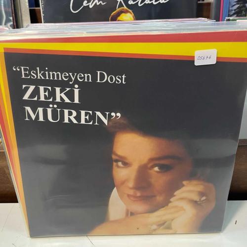 ZEKİ MÜREN - ESKİMEYEN DOST 05676