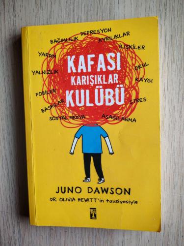 KAFASI KARIŞIKLAR KULÜBÜ - JUNO DAWSON