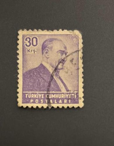 Türk Pulu - Turkish Stamp -  Postadan Geçmiş Pul Filateli - DAMGALI - ATATÜRK TEMALI PUL , 30 KURUŞ - Türkiye Cumhuriyeti - NOSTALJİK DOĞUM GÜNÜ HEDİYESİ