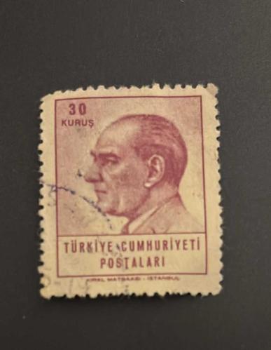 Türk Pulu - Turkish Stamp -  Postadan Geçmiş Pul Filateli - DAMGALI - ATATÜRK TEMALI PUL , 30 KURUŞ - Türkiye Cumhuriyeti - NOSTALJİK DOĞUM GÜNÜ HEDİYESİ