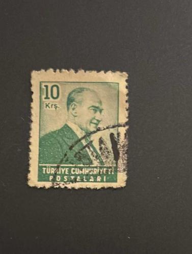 Türk Pulu - Turkish Stamp - Postadan Geçmiş Pul Filateli -  DAMGALI - ATATÜRK TEMALI PUL , 10 KURUŞ - Türkiye Cumhuriyeti - NOSTALJİK DOĞUM GÜNÜ HEDİYESİ