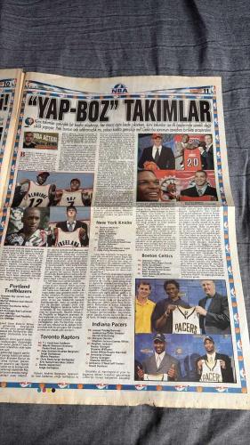 FANATİK BASKET HAFTALIK BASKETBOL GAZETESİ TURKISH NEWSPAPER - DOĞUM GÜNÜ HEDİYESİ  - TAM TAKIM EKSİKSİZ GAZETE  15-21AĞUSTOS  2006 SAYI : 507 -  KEREM GÖNLÜM SAVAŞA HAZIR - FİKSTÜRLER BELİRLENDİ TAKIMLARI TANIYALIM - YILDIZLAR PARLIOR - HAFTALIK BASKETBOL GAZETESİ - BÜTÜN DÜNYA BUNA İNANSA - PERDE AÇILIYOR! - DÜNYA ŞAMPİYONASI MAÇ PROGRAMI BAŞLIYOR... - A GRUBU - B GRUBU - C GRUBU - D GRUBU - DÜNYA REKORLARI - EN ÇOK SAYI ATAN OYUNCU - MAÇTA EN ÇOK SAYI ATAN OYUNCU - EN ÇOK MADALYA KAZANAN OYUNCU - MADALYA SIRALAMASI - BASKETBOL DÜNYASINDAN - KORE'DE 'DEV'LEŞTİK - FİNAL HAFTASI - EFES KRALLIĞI - ENDER, EFES'LE YOL AYRIMINDA - KULÜP ARAYIŞINDA - İTALYA YOLCUSU - BEYKOZSPOR'DA BAYÜLKEN DEVRİ - YEP YENİ BİR YÖNETİM - KEREM GÖNLÜM - ENDER ARSLAN - ENDER - ENGİN KATTANALP - ZEKI CAN - İHSAN BAYÜLKEN - BURÇİN BADEM - MEHMET BATURALP - KEREM GÖNLÜM - ÜMİT AVCI - MİTHAT DEMİREL - BATTAL DURUSEL - WILLINGHAM - TURKAY YENER - İSMET BADEM - HARRINGTON - AM TELLEM - MELO - REGGIE EVANS - DUNLEAVY