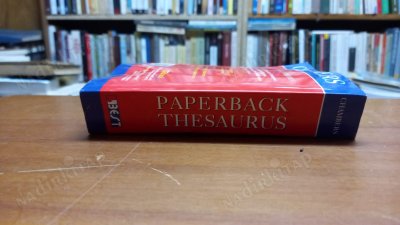 chambers paperback thesaurus -over 180.000 synonyms and antonyms