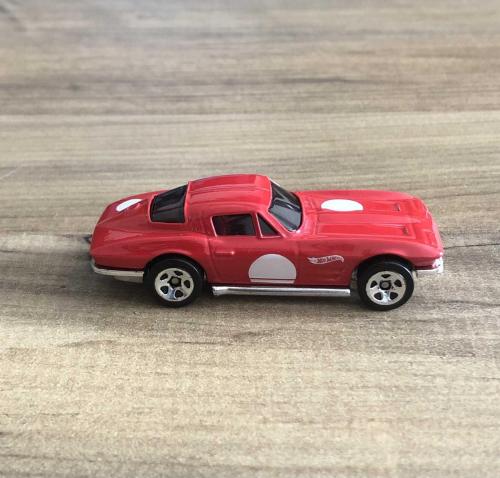 Hot Wheels / '64 Corvette Sting
