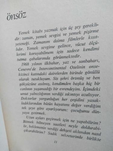 AŞK MUTFAĞI .. In Cucina con Amore ©1971 / In the Kitchen with Love ©1972.. Sophia Loren.. (İLK kitap / TEK baskı-1972).. Nostalji Kitaplığı : Mutfak