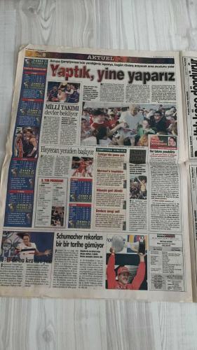 FOTOMAÇ SPOR GAZETESİ - TURKISH NEWSPAPER - DOĞUM GÜNÜ HEDİYESİ  - EKSİKSİZ TAM TAKIM GAZETE -2 EYLÜL 2002 PAZARTESİ  WASHINGTON - WERNER LORANT - OĞUZ ÇETİN - AZİZ YILDIRIM - HAKAN ŞÜKÜR - FATİH TERİM - HAKAN ÜNSAL - CHRISTIAN CORREA DIONISIO - FELİPE - ARİF ERDEM - ÜMİT KARAN - PASCAL NOUMA - DANIEL PANCU - TAYFUR HAVUTÇU - OSCAR CORDOBA - SERGEN YALÇIN - AHMET DURSUN - AHMET YILDIRIM - MİRCEA LUCESCU - İLHAN MANSIZ - YAŞAR YALÇIN - HAYDAR PINARCI - SÜLEYMAN GÜLTEKİN  FENERBAHÇE-DENİZLİSPOR 3-2 (WASHINGTON HAT-TRICK, SON DAKİKALARDA YENİLEN GOLLER, TRİBÜNLERİN ISLIĞI) - FENERBAHÇE’DE BARIŞ (LORANT-ÇETİN İKİLİSİ DEVAM, KRİZ ÇÖZÜLDÜ) - LORANT: “TARAFTAR İÇİN ÜZGÜNÜM, BİR DAHA OLMAYACAK” - FENERBAHÇE’DE TRANSFERDE SÜRPRİZ YOK (GUIGOU İDDİASI GERÇEKLEŞMEDİ, OCAK’A KADAR BEKLEME) - UEFA KUPASI’NDA RAKİP AIK SOLNA (DEFANS OYUNCUSU LUCIC LEEDS’E GİTTİ) - HAKAN ŞÜKÜR İŞSİZ (TERİM VETO ETTİ, 1 OCAK’A KADAR TAKIMSIZ) - GALATASARAY’DA GURUR VE ENDİŞE (9 OYUNCU MİLLİ TAKIMDA, TERİM: “LİGE VERİLE