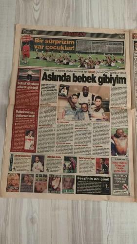 FOTOMAÇ SPOR GAZETESİ - TURKISH NEWSPAPER - DOĞUM GÜNÜ HEDİYESİ  - EKSİKSİZ TAM TAKIM GAZETE -3 EYLÜL 2002 SALI  WASHINGTON - WERNER LORANT - OĞUZ ÇETİN - AZİZ YILDIRIM - HAKAN ÜNSAL - CHRISTIAN CORREA DIONISIO - FELİPE - ARİF ERDEM - ÜMİT KARAN - BALİÇ - PINTO - PASCAL NOUMA - DANIEL PANCU - TAYFUR HAVUTÇU - OSCAR CORDOBA - SERGEN YALÇIN - AHMET DURSUN - AHMET YILDIRIM - MİRCEA LUCESCU - TROND SOLLIED - RUNE LANGE - MENDOZA - YAŞAR YALÇIN - HAYDAR PINARCI - SÜLEYMAN GÜLTEKİN  FOTOMAÇ BRUGGE KAMPINDA (SOLLIED: “GALATASARAY BARCELONA’DAN DAHA GÜÇLÜ”) - WASHINGTON: “DAHA ÇOK ATACAĞIM” (DENİZLİSPOR’A 3 GOL, FENERBAHÇE’Yİ HAYATA DÖNDÜRDÜ) - LORANT KURTULDU (DENİZLİ GALİBİYETİYLE YÖNETİM RAHATLADI) - FENERBAHÇE’DE MORAL TAZELENDİ (CAMİA ZOR GÜNLERE DAHA GÜVENLE BAKIYOR) - 12 DEV ADAM İSPANYA’YA YENİLDİ (87-64, ÇEYREK FİNAL UMUTLARI MUCİZELERE KALDI) - BESİKTAŞ’TA LUCESCU’DAN SÜRPRİZ (FUTBOLCULARA 3 GÜN İZİN, SONRA YOĞUN ANTRENMAN) - PASCAL NOUMA: “ASLINDA BEBEK GİBİYİM” (DERGİYE RÖPORTAJ, T