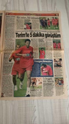 FOTOMAÇ SPOR GAZETESİ - TURKISH NEWSPAPER - DOĞUM GÜNÜ HEDİYESİ  - EKSİKSİZ TAM TAKIM GAZETE -4 EYLÜL 2002 ÇARŞAMBA  ARİF ERDEM - MONDRAGON - PASCAL NOUMA - WERNER LORANT - OĞUZ ÇETİN - AZİZ YILDIRIM - HAKAN ÜNSAL - CHRISTIAN CORREA DIONISIO - FELİPE - ÜMİT KARAN - BALİÇ - PINTO - SERGEN YALÇIN - TAYFUR HAVUTÇU - OSCAR CORDOBA - AHMET DURSUN - AHMET YILDIRIM - MİRCEA LUCESCU - ŞENOL GÜNEŞ - HÜSNÜ ÇİL - YAŞAR YALÇIN - SÜLEYMAN GÜLTEKİN  ARİF’TEN ÇARPICI AÇIKLAMALAR (“CUMA NAMAZINA GİDİYORUZ DİYE TARİKATÇI DAMGASI YİYORUZ, İNANMAK SUÇ MU?”) - GALATASARAY’DA REKABET (CHRISTIAN’İN GELİŞİYLE FORVETTE YARIŞ, ARİF: “BEN HER ZAMAN ÇALIŞIRIM”) - ARİF: “REAL SOCIEDAD’A GİTMEK BÜYÜK HATAYDI” - FENERBAHÇE’NİN UEFA KUPASI RAKİBİ AIK SOLNA (DEPLASMANDA GÜÇLÜ, OĞUZ ÇETİN: “KÜÇÜMSERSEK YANARIZ”) - FENERBAHÇE’DE MORAL (DENİZLİ GALİBİYETİYLE LORANT VE WASHINGTON RAHATLADI) - 12 DEV ADAM ANGOLA’YI EZDİ (ÇEYREK FİNAL UMUDU SÜRÜYOR, BUGÜN YUGOSLAVYA MAÇI) - ŞENOL GÜNEŞ: “SLOVAKYA’YI YENEREK HEDEFİ BÜYÜTMEL