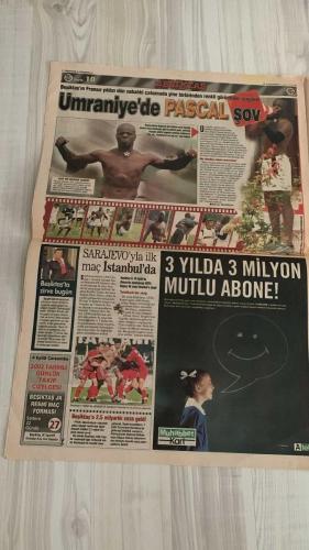 FOTOMAÇ SPOR GAZETESİ - TURKISH NEWSPAPER - DOĞUM GÜNÜ HEDİYESİ  - EKSİKSİZ TAM TAKIM GAZETE -4 EYLÜL 2002 ÇARŞAMBA  ARİF ERDEM - MONDRAGON - PASCAL NOUMA - WERNER LORANT - OĞUZ ÇETİN - AZİZ YILDIRIM - HAKAN ÜNSAL - CHRISTIAN CORREA DIONISIO - FELİPE - ÜMİT KARAN - BALİÇ - PINTO - SERGEN YALÇIN - TAYFUR HAVUTÇU - OSCAR CORDOBA - AHMET DURSUN - AHMET YILDIRIM - MİRCEA LUCESCU - ŞENOL GÜNEŞ - HÜSNÜ ÇİL - YAŞAR YALÇIN - SÜLEYMAN GÜLTEKİN  ARİF’TEN ÇARPICI AÇIKLAMALAR (“CUMA NAMAZINA GİDİYORUZ DİYE TARİKATÇI DAMGASI YİYORUZ, İNANMAK SUÇ MU?”) - GALATASARAY’DA REKABET (CHRISTIAN’İN GELİŞİYLE FORVETTE YARIŞ, ARİF: “BEN HER ZAMAN ÇALIŞIRIM”) - ARİF: “REAL SOCIEDAD’A GİTMEK BÜYÜK HATAYDI” - FENERBAHÇE’NİN UEFA KUPASI RAKİBİ AIK SOLNA (DEPLASMANDA GÜÇLÜ, OĞUZ ÇETİN: “KÜÇÜMSERSEK YANARIZ”) - FENERBAHÇE’DE MORAL (DENİZLİ GALİBİYETİYLE LORANT VE WASHINGTON RAHATLADI) - 12 DEV ADAM ANGOLA’YI EZDİ (ÇEYREK FİNAL UMUDU SÜRÜYOR, BUGÜN YUGOSLAVYA MAÇI) - ŞENOL GÜNEŞ: “SLOVAKYA’YI YENEREK HEDEFİ BÜYÜTMEL