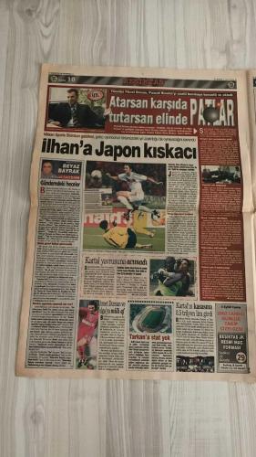 FOTOMAÇ SPOR GAZETESİ - TURKISH NEWSPAPER - DOĞUM GÜNÜ HEDİYESİ  - EKSİKSİZ TAM TAKIM GAZETE -6 EYLÜL 2002 CUMA  AZİZ YILDIRIM - WERNER LORANT - OĞUZ ÇETİN - HAİM REVIVO - OĞÜN TEMİZKANOĞLU - OKTAY DERELİOĞLU - SERHAT AKIN - MUSTAFA DOĞAN - WASHINGTON - RECEP - YUSUF - JOHNSON - CEM KARACA - ŞENOL GÜNEŞ - HASAN ŞAŞ - FATİH TERİM - MEHMET - KALEFİN - ANNA KOURNIKOVA - ENRIQUE IGLESIAS - RONALDO - EMRE BELÖZOĞLU - OKAN BURUK - FİKRET ORMAN - SERGEN YALÇIN - PASCAL NOUMA - İBRAHİM ÜZÜLMEZ - BAYRAM - SERDAR - METİN TOKAT - YILDIRIM DEMİRÖREN - HÜSNÜ ÇİL - VAHAP HACIOĞLU - SÜLEYMAN GÜLTEKİN  CİMBOM’UN BÜYÜK SIRRI (GALATASARAY’IN BAŞARISI ŞUTLARINDA GİZLİ) - FENERBAHÇE AKILLANDI (GAZİANTEPSPOR, MALATYA, SOLNA VE GALATASARAY ÖNCESİ SIKIYÖNETİM, İDMANLAR BASINA KAPANDI, KAPTANLARA ULTİMATOM) - LORANT’TAN SIKIYÖNETİM (PAF TAKIMI MAÇI BİLE BASINA KAPATILDI, REVIVO VE OĞÜN UYARILDI) - OKTAY-SERHAT GERGİNLİĞİ DONDURULDU (PAS TARTIŞMASI, MİLLİ TAKIM DÖNÜŞÜNDE KONUŞULACAK) - SAMANDIRA’DA GRİP SALGIN