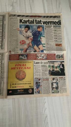 FOTOMAÇ SPOR GAZETESİ - TURKISH NEWSPAPER - DOĞUM GÜNÜ HEDİYESİ  - EKSİKSİZ TAM TAKIM GAZETE -8 EYLÜL 2002 PAZAR  ARİF ERDEM - SERHAT AKIN - MONDRAGON - FATİH TERİM - SERGIO - AYHAN AKMAN - BALİÇ - PINTO - FELİPE - SUAT KAYA - ERGÜN PENBE - BERKANT GÖKTAN - CORDOBA - ŞENOL GÜNEŞ - HASAN ŞAŞ - AZİZ YILDIRIM - WERNER LORANT - OĞUZ ÇETİN - WASHINGTON - RECEP - YUSUF - JOHNSON - CEM KARACA - SÜREYYA AYHAN - HARUN DOĞAN - YAŞAR YALÇIN - ERKAN K.  A MİLLİ TAKIM-SLOVAKYA 3-0 (ARİF’İN İKİ GOLÜ, SERHAT’IN AÇILIŞ GOLÜ, EURO 2004’E FIRTINA GİBİ BAŞLANGIÇ) - GECENİN YILDIZI ARİF - MONDRAGON: “TERİM’İN YERİ BAŞKA, BİZE AİLE BABASI GİBİ DAVRANIYOR” - TERİM’DEN SERT UYARI (SERGIO VE AYHAN’A: “FORMA YÜZÜ GÖREMEZSİNİZ”) - GALATASARAY PAF TAKIMI MAÇI 8-0 (CHRISTIAN 2, PINTO 2, BALİÇ 2, SUAT, FELİPE) - GALATASARAY’DA REVİR BOŞALIYOR (ERGÜN VE BERKANT İDMANA DÖNDÜ) - LOKOMOTİV MOSKOVA’DA ISMAILOV SAKAT (GALATASARAY MAÇINA YETİŞEMEYECEK) - CORDOBA: “ÇOK İYİ KALECİ, TÜRKÇE ÖĞRENİNCE KALİTESİNİ GÖSTERECEK” -