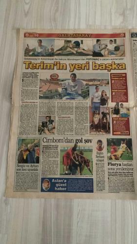 FOTOMAÇ SPOR GAZETESİ - TURKISH NEWSPAPER - DOĞUM GÜNÜ HEDİYESİ  - EKSİKSİZ TAM TAKIM GAZETE -8 EYLÜL 2002 PAZAR  ARİF ERDEM - SERHAT AKIN - MONDRAGON - FATİH TERİM - SERGIO - AYHAN AKMAN - BALİÇ - PINTO - FELİPE - SUAT KAYA - ERGÜN PENBE - BERKANT GÖKTAN - CORDOBA - ŞENOL GÜNEŞ - HASAN ŞAŞ - AZİZ YILDIRIM - WERNER LORANT - OĞUZ ÇETİN - WASHINGTON - RECEP - YUSUF - JOHNSON - CEM KARACA - SÜREYYA AYHAN - HARUN DOĞAN - YAŞAR YALÇIN - ERKAN K.  A MİLLİ TAKIM-SLOVAKYA 3-0 (ARİF’İN İKİ GOLÜ, SERHAT’IN AÇILIŞ GOLÜ, EURO 2004’E FIRTINA GİBİ BAŞLANGIÇ) - GECENİN YILDIZI ARİF - MONDRAGON: “TERİM’İN YERİ BAŞKA, BİZE AİLE BABASI GİBİ DAVRANIYOR” - TERİM’DEN SERT UYARI (SERGIO VE AYHAN’A: “FORMA YÜZÜ GÖREMEZSİNİZ”) - GALATASARAY PAF TAKIMI MAÇI 8-0 (CHRISTIAN 2, PINTO 2, BALİÇ 2, SUAT, FELİPE) - GALATASARAY’DA REVİR BOŞALIYOR (ERGÜN VE BERKANT İDMANA DÖNDÜ) - LOKOMOTİV MOSKOVA’DA ISMAILOV SAKAT (GALATASARAY MAÇINA YETİŞEMEYECEK) - CORDOBA: “ÇOK İYİ KALECİ, TÜRKÇE ÖĞRENİNCE KALİTESİNİ GÖSTERECEK” -