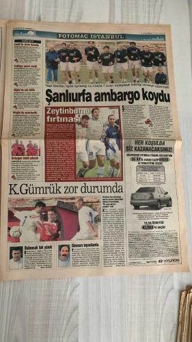 FOTOMAÇ SPOR GAZETESİ - TURKISH NEWSPAPER - DOĞUM GÜNÜ HEDİYESİ  - EKSİKSİZ TAM TAKIM GAZETE -12 EYLÜL 2002 PERŞEMBE  ARİEL ORTEGA - HAİM REVIVO - WASHINGTON - OĞUZ ÇETİN - WERNER LORANT - AZİZ YILDIRIM - KEMAL GÖRÜN - ALPER - OĞÜN TEMİZKANOĞLU - PASCAL NOUMA - OSCAR CORDOBA - AMARAL - SERGEN YALÇIN - AHMET DURSUN - AHMET YILDIRIM - MİRCEA LUCESCU - İSMAİL ÜNAL - MÜSLÜM GÜRSES - SERDAR BİLGİLİ - HASAN ARAT - ÖZHAN CANAYDIN - FATİH TERİM - YAŞAR YALÇIN - BAHADIR BEYARSLAN  GAZİANTEPSPOR-FENERBAHÇE 3-3 (ORTEGA YİNE YEDEK, SONRADAN GİRDİ VE PENALTIYLA SKORU 3-2 YAPTI, SON DAKİKADA OĞÜN’ÜN GOLÜYLE BİR PUAN KURTARILDI) - LORANT’A “KÖSTEBEK” TEPKİSİ (ORTEGA’YI KULÜBEDE TUTMASI ELEŞTİRİLDİ) - FENERBAHÇE 4. SIRAYA YÜKSELDİ - BEŞİKTAŞ’TA MÜSLÜM GÜRSES-AMARAL BULUŞMASI (TRİBÜNLERİN “MÜSLÜM BABA” TEZAHÜRATI GERÇEK OLDU) - İSMAİL ÜNAL KURTULDU (DİSİPLİN KURULU SUÇLAMALARI ASILSIZ BULDU) - BEŞİKTAŞ’TA 100. YIL COŞKUSU (YÖNETİM BİRLİK MESAJI VERDİ, SERDAR BİLGİLİ VE HASAN ARAT KATILDI) - PASCAL NOUM