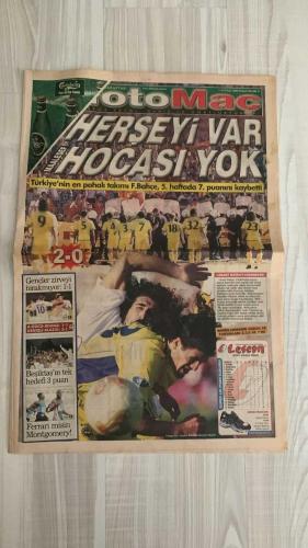 FOTOMAÇ SPOR GAZETESİ - TURKISH NEWSPAPER - DOĞUM GÜNÜ HEDİYESİ  - EKSİKSİZ TAM TAKIM GAZETE -15 EYLÜL 2002 PAZAR  FATİH TERİM - WERNER LORANT - OĞUZ ÇETİN - AZİZ YILDIRIM - ORTEGA - HAİM REVIVO - WASHINGTON - YUSUF ŞİMŞEK - CEYHUN - RAPAIC - HAKAN BAYRAKTAR - ALİ GÜNEŞ - JOHNSON - SERGEN YALÇIN - PASCAL NOUMA - OSCAR CORDOBA - AMARAL - AHMET DURSUN - AHMET YILDIRIM - MİRCEA LUCESCU - İLHAN MANSIZ - ÖZHAN CANAYDIN - BÜLENT KORKMAZ - ERGÜN PENBE - HASAN ŞAŞ - BERKANT GÖKTAN - YAŞAR YALÇIN - SÜLEYMAN GÜLTEKİN - HAYDAR PINARCI - MUSTAFA YALÇIN - ŞEVKİ ŞENLEN  FENERBAHÇE’DE KRİZ (LORANT: “İSTİFAYI DÜŞÜNECEĞİM”, YÖNETİM HOCA İLE YOLLARI AYIRMAK İÇİN DÜŞÜNÜYOR) - FENERBAHÇE MALATYA’YA YENİLDİ (RUHSUZ OYUN, UEFA ÖNCESİ TEHLİKE SİNYALLERİ) - GALATASARAY’DA STAT PROJESİ (ÖZHAN CANAYDIN BELÇİKALI FİRMA İLE ANLAŞTI, İLK KAZMA OCAK’TA) - TERİM: “LOKOMOTİV MOSKOVA’DAN ÇEKİNMİYORUZ, EN İYİ SKORLA DÖNECEĞİZ” - FELİPE: “HAGİ İLE KIYASLANMAK İSTEMİYORUM” - BERKANT: “ASLAN GİBİ YIRTICIYIZ” - MONDRAGON: