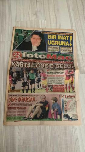 FOTOMAÇ SPOR GAZETESİ - TURKISH NEWSPAPER - DOĞUM GÜNÜ HEDİYESİ  - EKSİKSİZ TAM TAKIM GAZETE -16 EYLÜL 2002 PAZARTESİ  AZİZ YILDIRIM - WERNER LORANT - OĞUZ ÇETİN - SERGEN YALÇIN - PASCAL NOUMA - OSCAR CORDOBA - AMARAL - AHMET DURSUN - AHMET YILDIRIM - MİRCEA LUCESCU - HASAN ŞAŞ - BERKANT GÖKTAN - BÜLENT KORKMAZ - ERGÜN PENBE - YAŞAR YALÇIN - SÜLEYMAN GÜLTEKİN - VAHAP HACIOĞLU - HAYDAR PINARCI - MUSTAFA YALÇIN  AZİZ YILDIRIM’IN İNADI (LORANT’I ISRARLA TUTUYOR, CAMİADA “İSTİFA” SESLERİ YÜKSELİYOR) - FENERBAHÇE’DE KRİZ (MALATYA MAĞLUBİYETİ SONRASI LORANT: “UYUYUP DÜŞÜNECEĞİM, İSTİFA AKLIMDA”) - YÖNETİMİN DESTEĞİ (HAKAN BİLAL KUTLUALP: “ARKANDAYIZ” MESAJI, LORANT SON ŞANSINI SOLNA MAÇINDA KULLANACAK) - BEŞİKTAŞ-GÖZTEPE 2-2 (AHMET DURSUN VE SERGEN’İN GOLLERİNE ERCAN VE ZAFER KARŞILIK VERDİ, LUCESCU: “SORUN SAVUNMADA”) - GALATASARAY’DA TERİM ESTİ GÜRLEDİ (LOKOMOTİV MAÇI ÖNCESİ OYUNCULARA SERT UYARI, AYHAN VE ÜMİT’E FIRÇA) - BERKAY PENBE’DEN TERİM’E SÖZ (“ISPANAK YİYECEĞİM” DİYALOĞU, ANTRENMA
