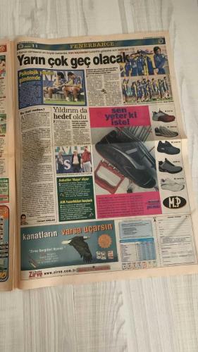 FOTOMAÇ SPOR GAZETESİ - TURKISH NEWSPAPER - DOĞUM GÜNÜ HEDİYESİ  - EKSİKSİZ TAM TAKIM GAZETE -16 EYLÜL 2002 PAZARTESİ  AZİZ YILDIRIM - WERNER LORANT - OĞUZ ÇETİN - SERGEN YALÇIN - PASCAL NOUMA - OSCAR CORDOBA - AMARAL - AHMET DURSUN - AHMET YILDIRIM - MİRCEA LUCESCU - HASAN ŞAŞ - BERKANT GÖKTAN - BÜLENT KORKMAZ - ERGÜN PENBE - YAŞAR YALÇIN - SÜLEYMAN GÜLTEKİN - VAHAP HACIOĞLU - HAYDAR PINARCI - MUSTAFA YALÇIN  AZİZ YILDIRIM’IN İNADI (LORANT’I ISRARLA TUTUYOR, CAMİADA “İSTİFA” SESLERİ YÜKSELİYOR) - FENERBAHÇE’DE KRİZ (MALATYA MAĞLUBİYETİ SONRASI LORANT: “UYUYUP DÜŞÜNECEĞİM, İSTİFA AKLIMDA”) - YÖNETİMİN DESTEĞİ (HAKAN BİLAL KUTLUALP: “ARKANDAYIZ” MESAJI, LORANT SON ŞANSINI SOLNA MAÇINDA KULLANACAK) - BEŞİKTAŞ-GÖZTEPE 2-2 (AHMET DURSUN VE SERGEN’İN GOLLERİNE ERCAN VE ZAFER KARŞILIK VERDİ, LUCESCU: “SORUN SAVUNMADA”) - GALATASARAY’DA TERİM ESTİ GÜRLEDİ (LOKOMOTİV MAÇI ÖNCESİ OYUNCULARA SERT UYARI, AYHAN VE ÜMİT’E FIRÇA) - BERKAY PENBE’DEN TERİM’E SÖZ (“ISPANAK YİYECEĞİM” DİYALOĞU, ANTRENMA