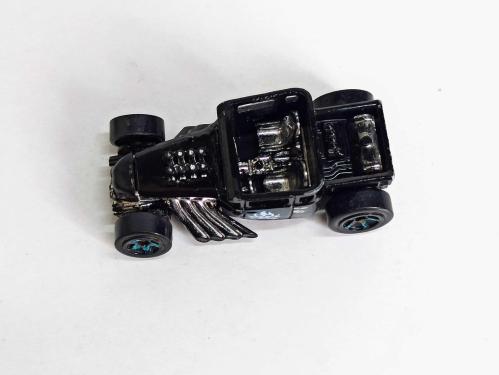 Hot Wheels Bone Shaker Diecast Model Araba