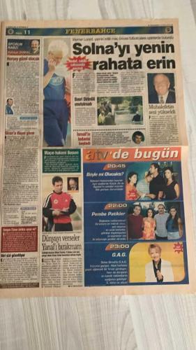 FOTOMAÇ SPOR GAZETESİ - TURKISH NEWSPAPER - DOĞUM GÜNÜ HEDİYESİ  - EKSİKSİZ TAM TAKIM GAZETE -18 EYLÜL 2002 ÇARŞAMBA  FATİH TERİM - WERNER LORANT - OĞUZ ÇETİN - AZİZ YILDIRIM - ORTEGA - WASHINGTON - YUSUF ŞİMŞEK - CEYHUN - RAPAIC - ABDULLAH - OKTAY DERELİOĞLU - SERGEN YALÇIN - PASCAL NOUMA - OSCAR CORDOBA - AMARAL - AHMET DURSUN - AHMET YILDIRIM - MİRCEA LUCESCU - BÜLENT KORKMAZ - ERGÜN PENBE - HASAN ŞAŞ - BERKANT GÖKTAN - İBRAHİM KUTLUAY - DEMET ŞENER - YAŞAR YALÇIN - SÜLEYMAN GÜLTEKİN - NACİ TAMER  GALATASARAY ŞAMPİYONLAR LİGİ’NDE İLK MAÇINA ÇIKIYOR (LOKOMOTİV MOSKOVA DEPLASMANI, MAÇ SAAT 19.00, STAR TV) - TERİM: “MOSKOVA’DAN EN İYİ SKORLA DÖNECEĞİZ” - BERKANT SAKAT, KADRODA YOK - BUSACCA MAÇIN HAKEMİ - FENERBAHÇE’DE SOLNA MAÇI ÖNCESİ KRİTİK KADRO (YUSUF, ABDULLAH, OKTAY VE RAPAİÇ YOK; GENÇ ERMAN VE SEMİH KADRODA) - OĞUZ ÇETİN: “BEN İMPARATORUM, 1 NUMARA OLACAĞIM” (ATV’DE AÇIKLAMALAR, TARAFTARLARDAN TAM NOT) - PASCAL NOUMA: “BENİMLE UĞRAŞMAK TEHLİKELİ OLABİLİR” (GAZETECİLERE GÖZDAĞI)