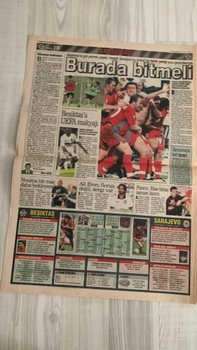 FOTOMAÇ SPOR GAZETESİ - TURKISH NEWSPAPER - DOĞUM GÜNÜ HEDİYESİ  - EKSİKSİZ TAM TAKIM GAZETE -19 EYLÜL 2002 PERŞEMBE  FATİH TERİM - WERNER LORANT - OĞUZ ÇETİN - AZİZ YILDIRIM - ORTEGA - WASHINGTON - YUSUF ŞİMŞEK - CEYHUN - RAPAIC - ABDULLAH - OKTAY DERELİOĞLU - SERGEN YALÇIN - PASCAL NOUMA - OSCAR CORDOBA - AMARAL - AHMET DURSUN - AHMET YILDIRIM - MİRCEA LUCESCU - BÜLENT KORKMAZ - ERGÜN PENBE - HASAN ŞAŞ - BERKANT GÖKTAN - ATİLLA KIYAT - YAŞAR YALÇIN - SÜLEYMAN GÜLTEKİN - ÖMER ÇAVUŞOĞLU  GALATASARAY-LOKOMOTİV MOSKOVA 2-0 (SARR VE ARİF’İN GOLLERİYLE DEPLASMANDA BÜYÜK AVANTAJ, İKİ ŞUT DİREKTEN DÖNDÜ) - GALATASARAY ŞAMPİYONLAR LİGİ’NDE LİDER (GRUPTA İLK MAÇTA 3 PUAN) - FENERBAHÇE’DE LORANT KRİZİ (ABDULLAH, YUSUF, RAPAİÇ VE OKTAY’I PAF TAKIMA GÖNDERMEK İSTEDİ, AZİZ YILDIRIM ENGEL OLDU) - FENERBAHÇE SOLNA MAÇINA KENETLENDİ (FUTBOLCULAR: “BAŞIMIZ DİK DÖNECEĞİZ”) - ORTEGA: “UEFA MAÇINDA ELİMDEN GELENİ YAPACAĞIM” - ATİLLA KIYAT: “YANINDA OLMAYANLAR UNUTULMAYACAK” - OĞUZ ÇETİN’E TRİBÜNLERDEN “İ